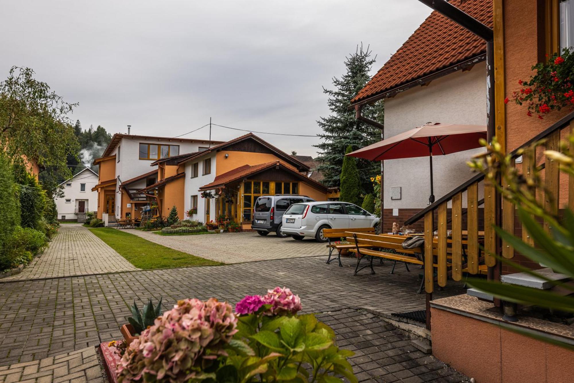 Penzion Jas Hotel Zuberec Exterior photo